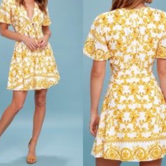 Lulus Dresses & Skirts - Lulu's Golden Floral Midi Dress size medium